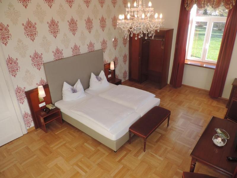 מילסטאט Hotel Kaiser Franz Josef מראה חיצוני תמונה